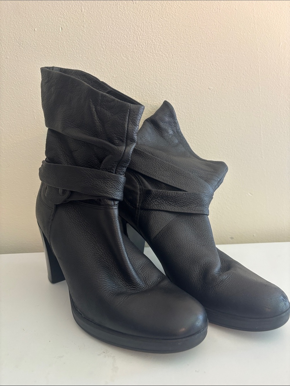 Women's Black Leather Fold-Over Ankle Boots